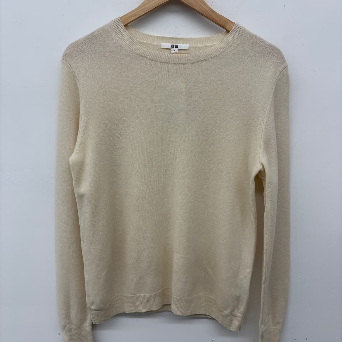 유니클로 캐시미어 아이보리 니트 여성XL 상품이미지2