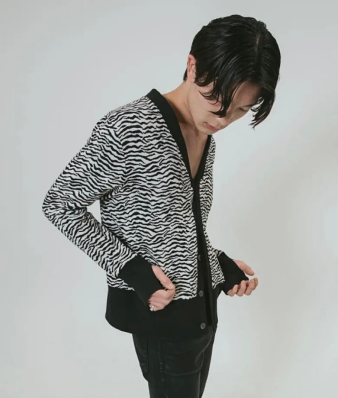 기호 자캬드 코튼 가디건 지브라 상품이미지1