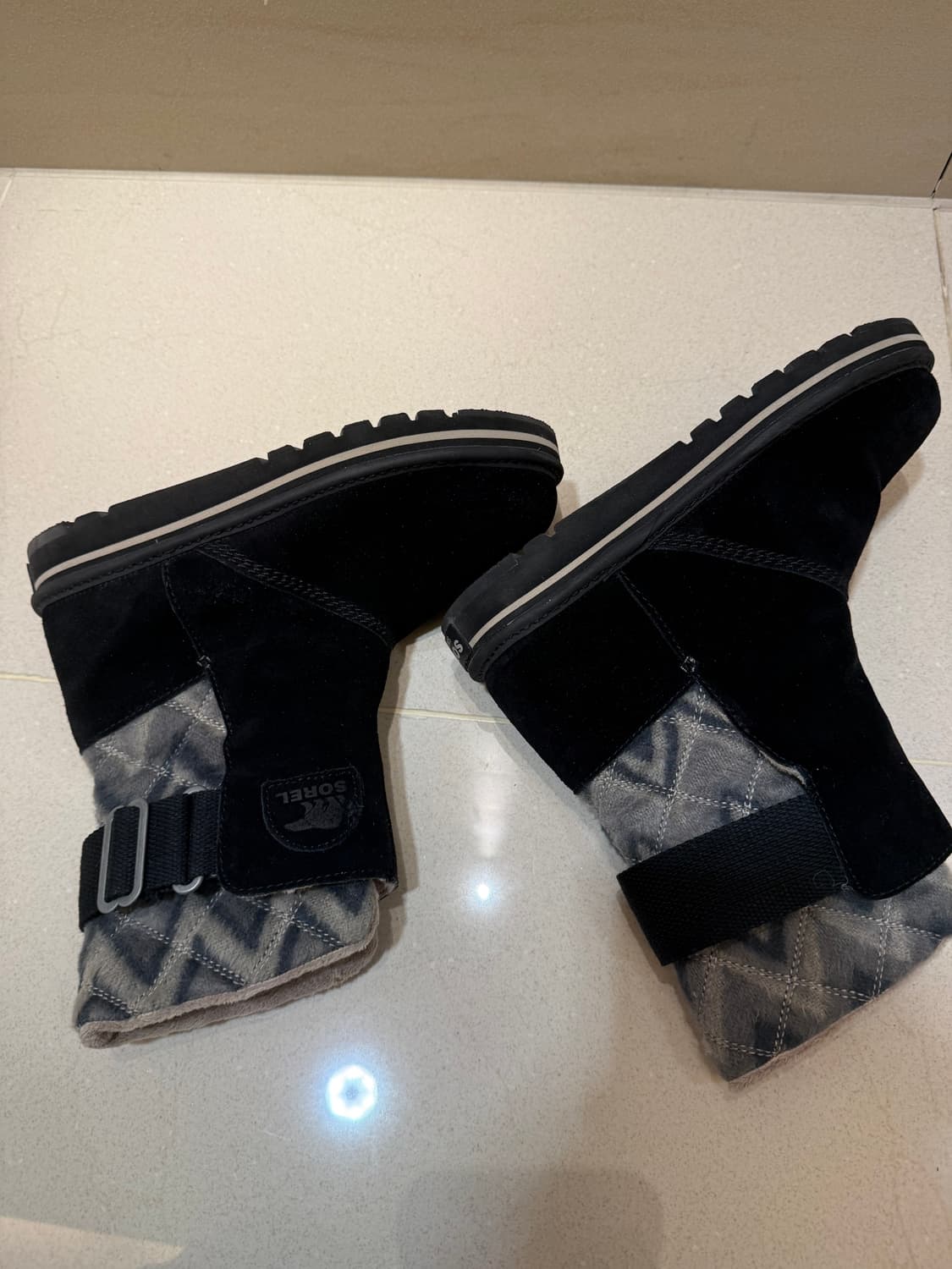 (1회실내착.새상품급) SOREL 소렐 방한부츠 쏘렐 털부츠 240mm  상품이미지4