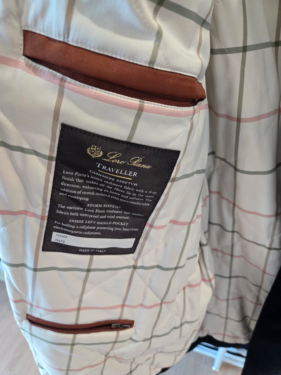 로로피아나 캐시미어 100 뉴 트래블러 판매합니다 상품이미지3