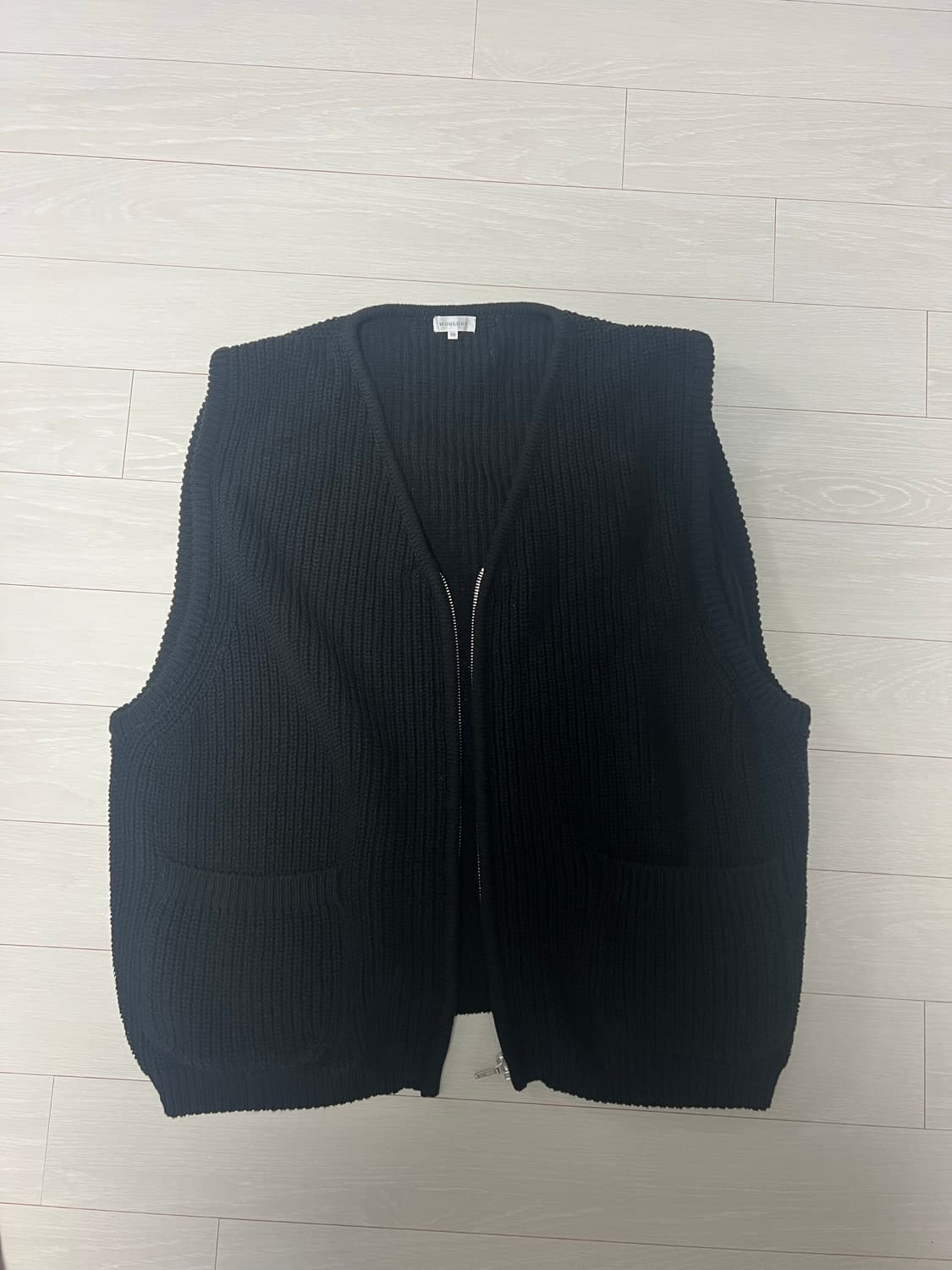 우드비 코튼 립 집 니트 베스트 블랙 3사이즈 상품이미지1