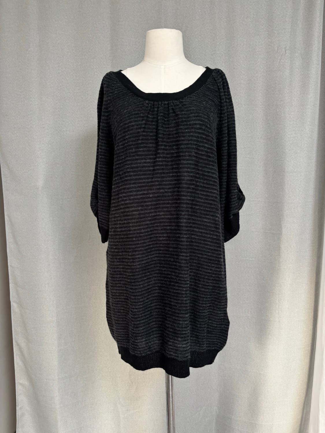 OFUON 와이드 넥 여리 롱 탑 상품이미지1