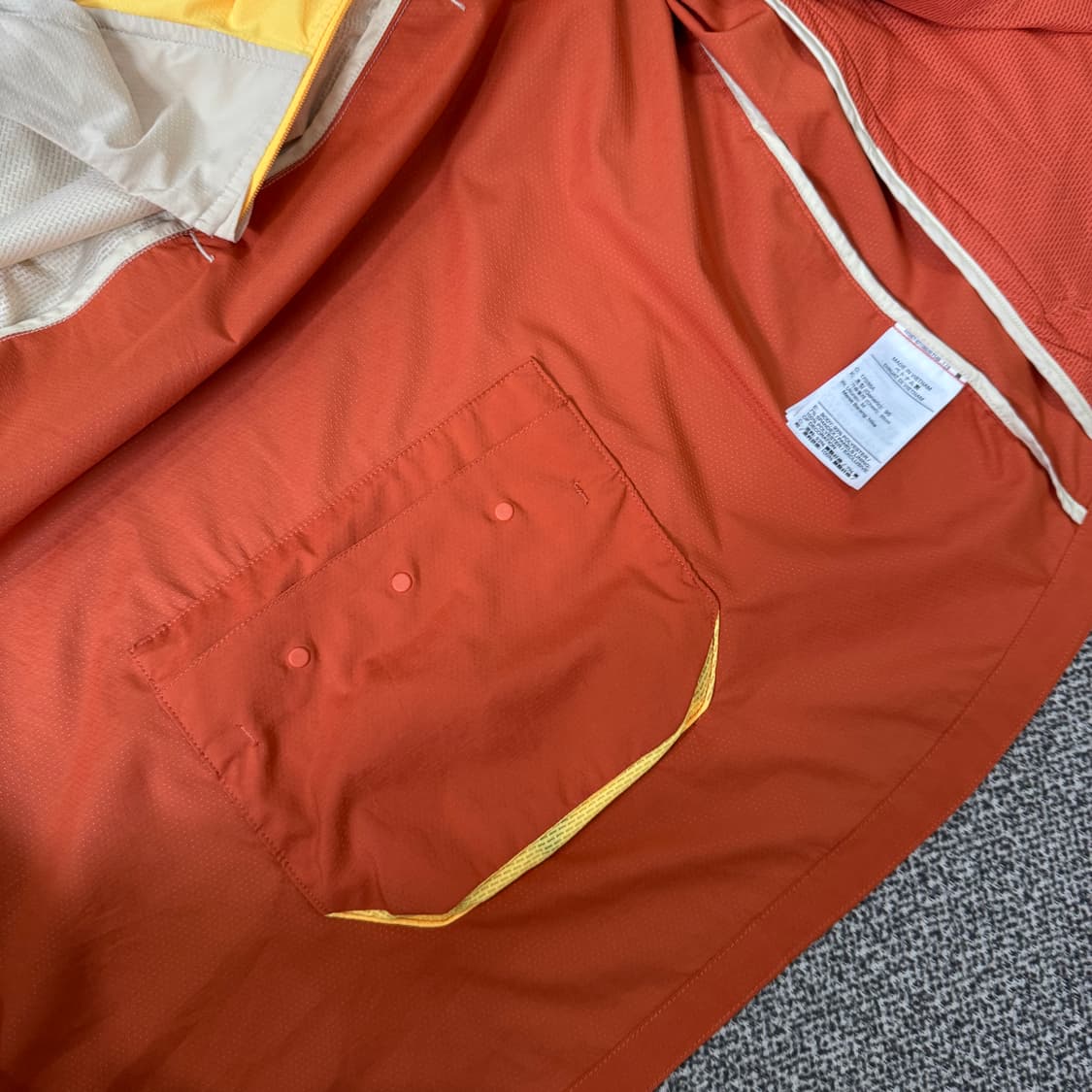 나이키 런닝 윈드블레이커 상품이미지6