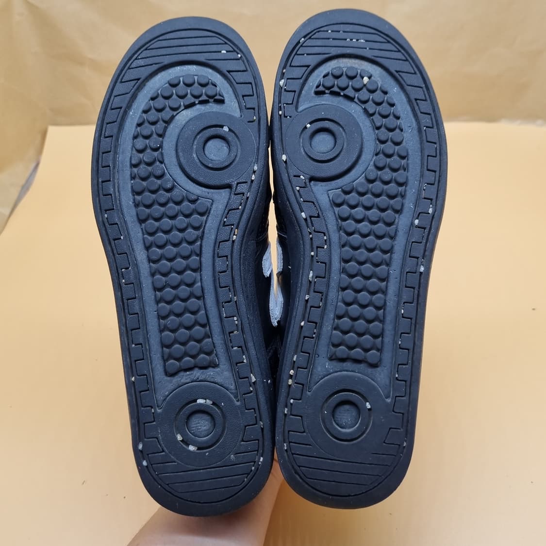 뉴발란스 CRT300 운동화 245. 상품이미지3