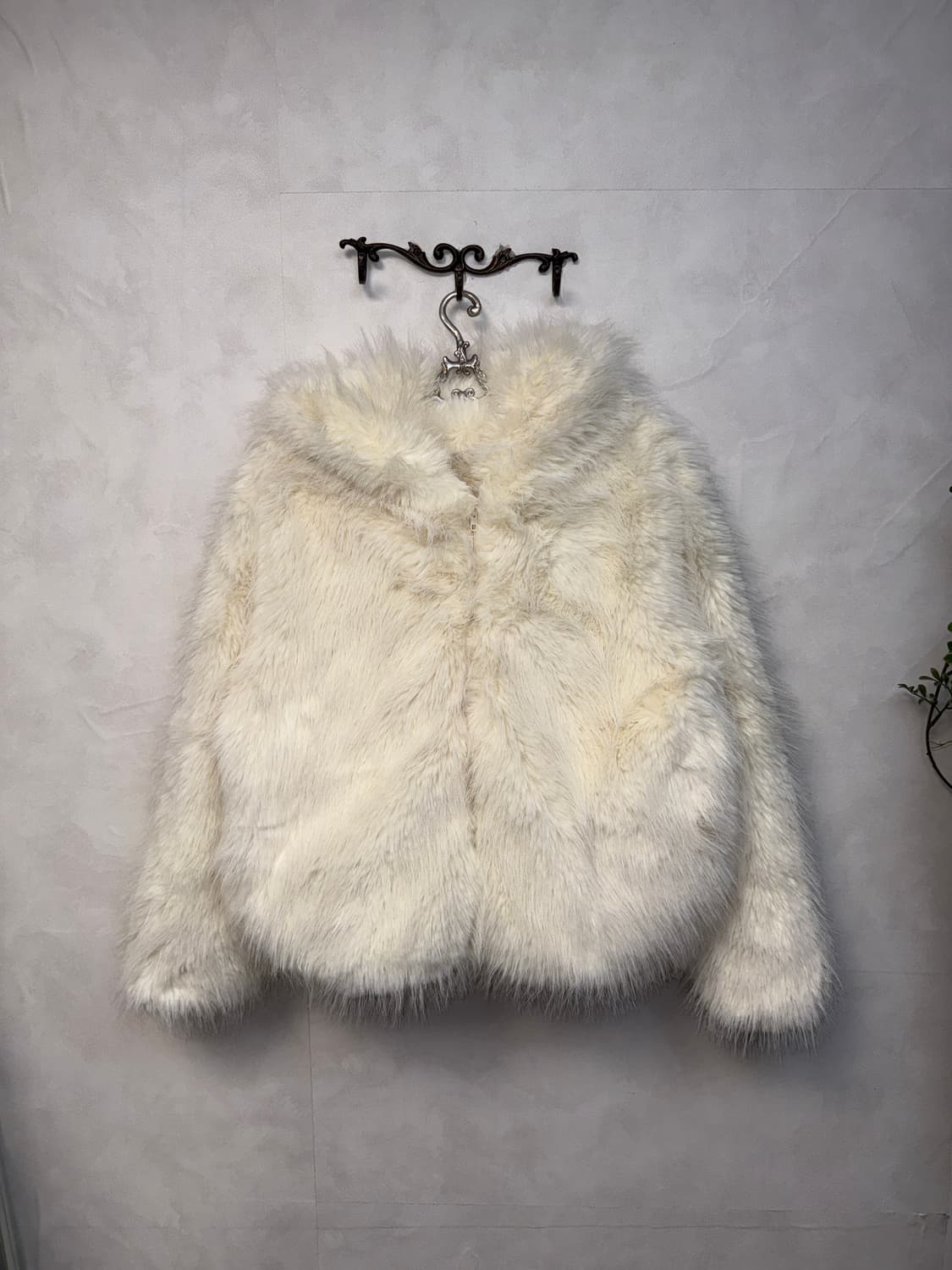 White over fur hood zipup 상품이미지1