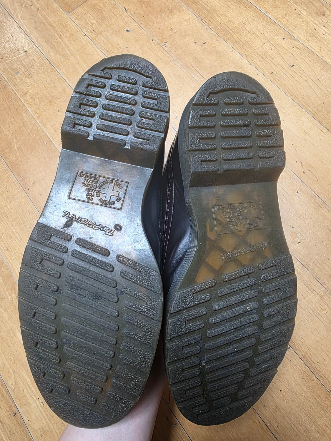 닥터마틴 버건디 윙팁 EU42 상품이미지4