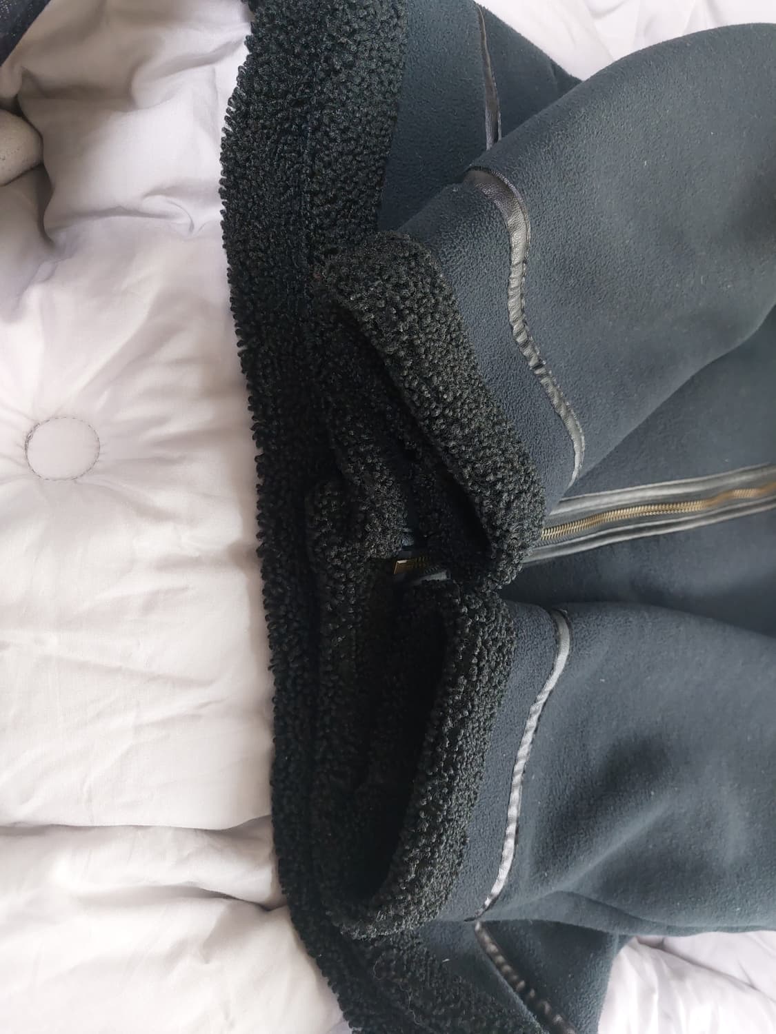 유니클로 jw앤더슨 무스탕후리스 xl 상품이미지2