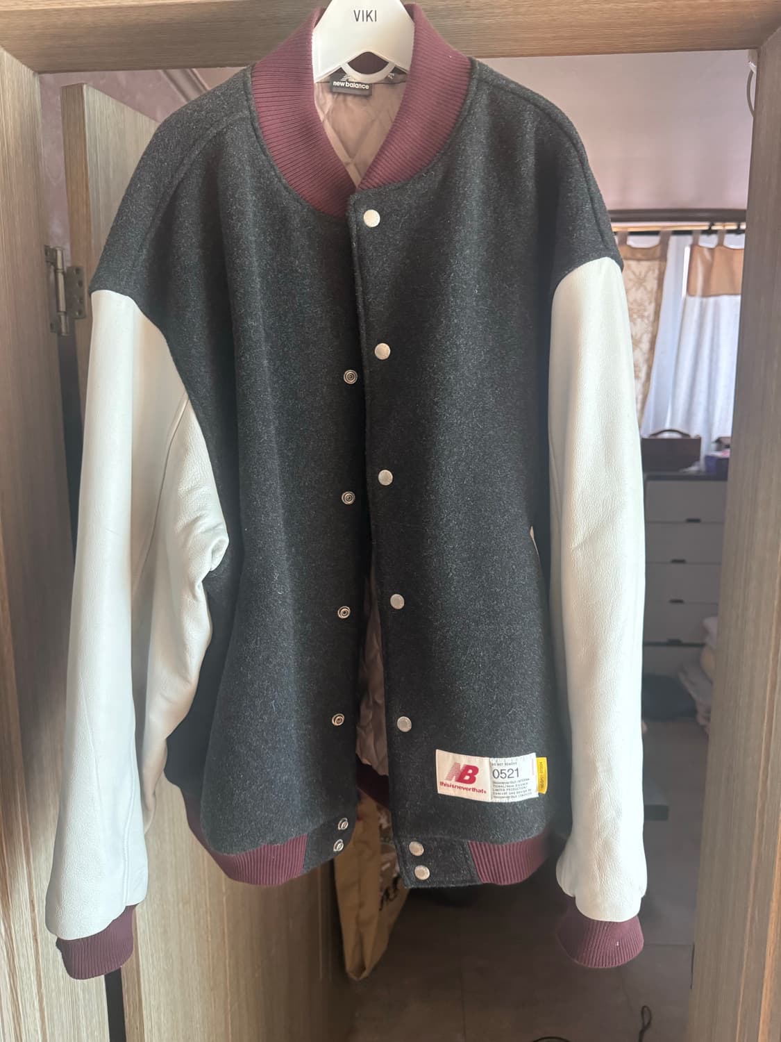 뉴발란스 x 디스이즈네버댓 바시티 자켓 차콜 XL사이즈 상품이미지1