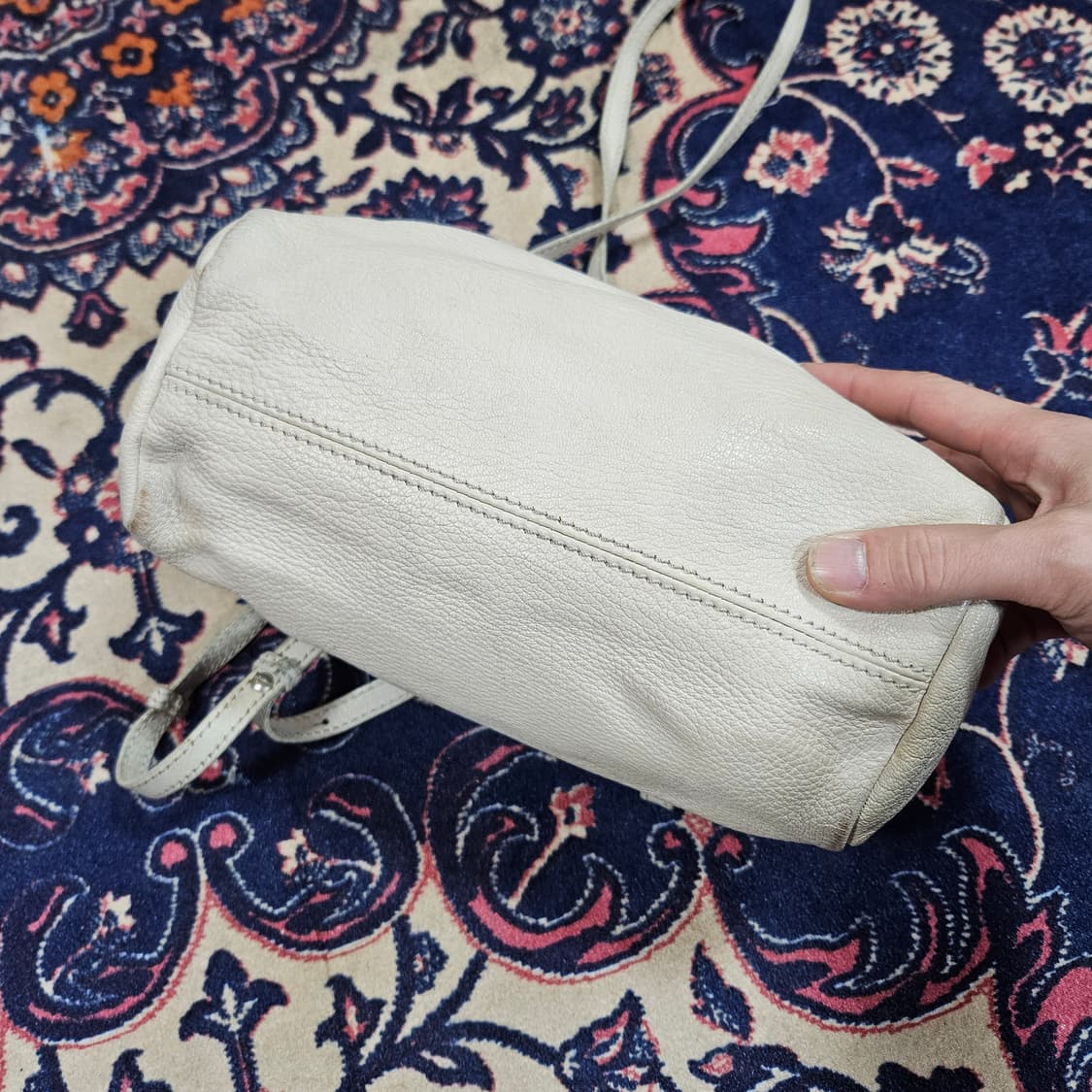 지방시 미니 판도라 큐브 크로스백 24 x 11 x 11 size 상품이미지3