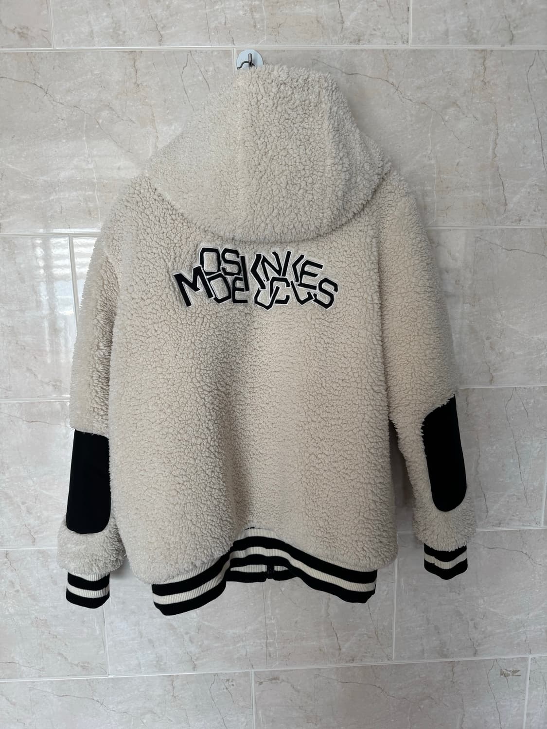 무스너클 후리스 XL 상품이미지2