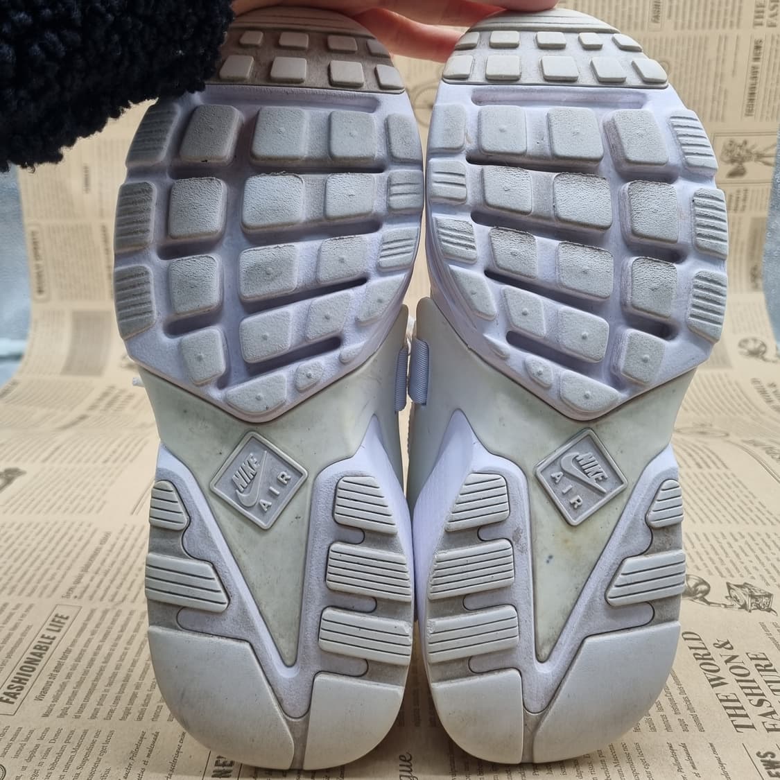 나이키 에어 허라취 시티 운동화 245 상품이미지4