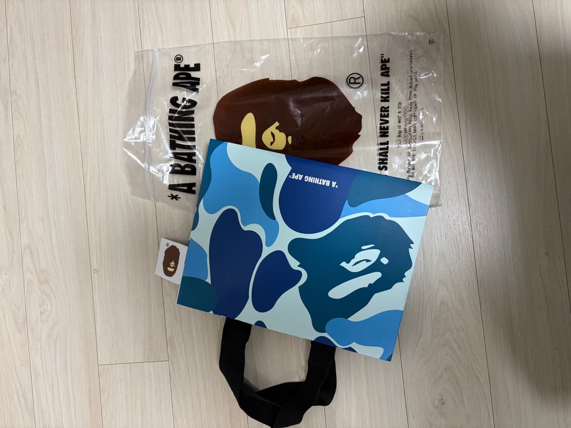 베이프 오사카 스토어 반팔 L 상품이미지7