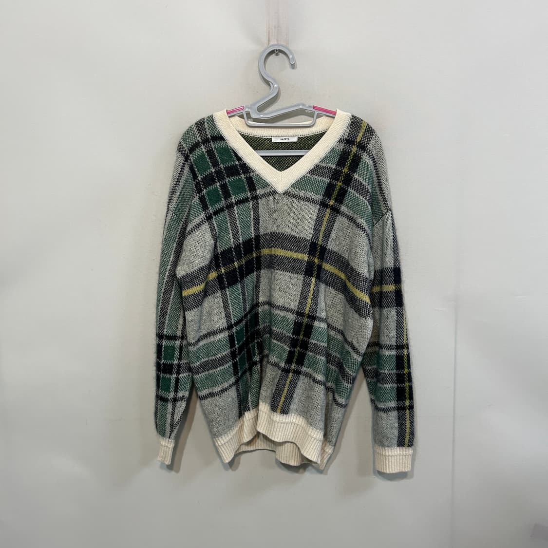 헤지스 여성 체크 니트 95 정가 32만원 상품이미지1