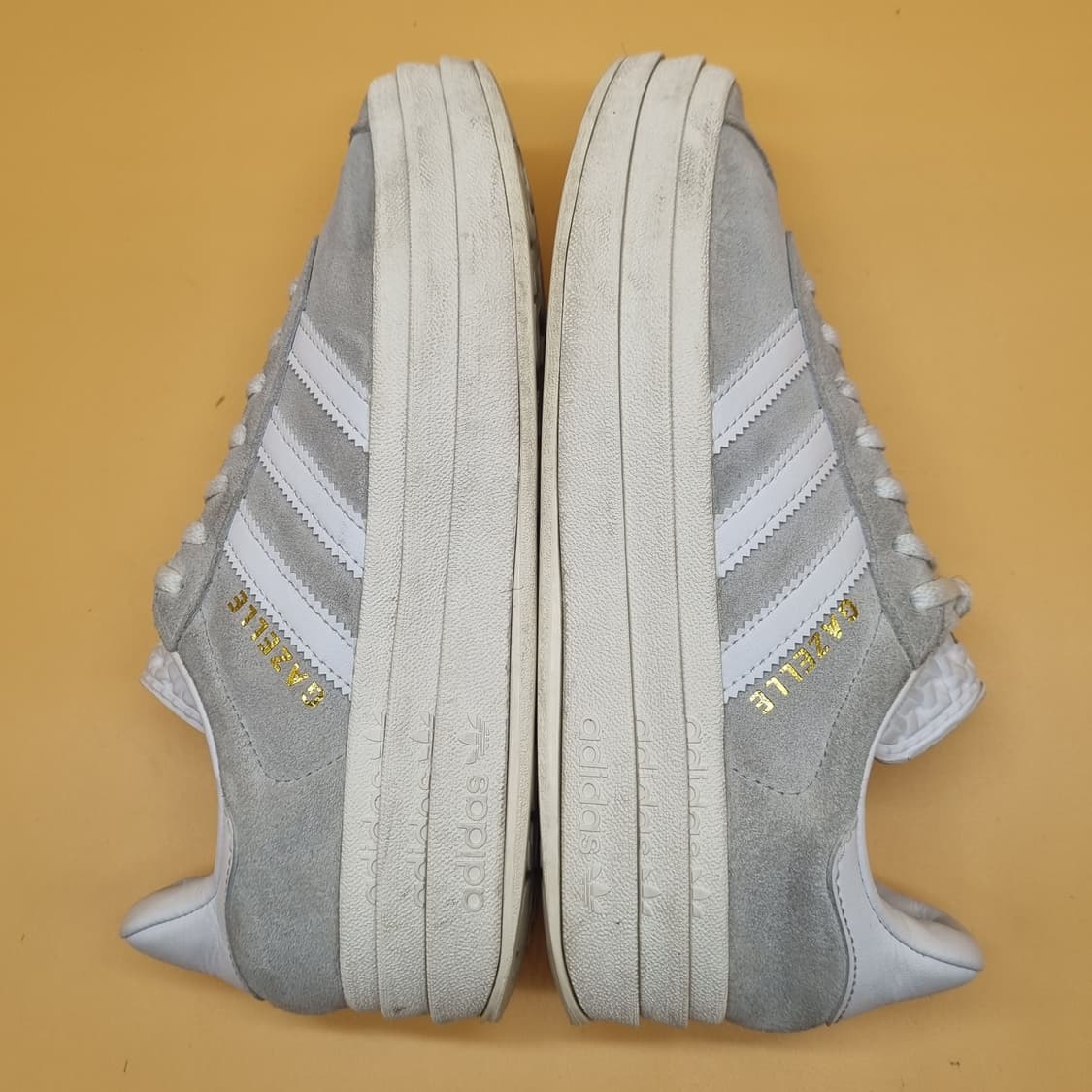 아디다스 가젤 볼드 그레이 스니커즈235. 상품이미지5