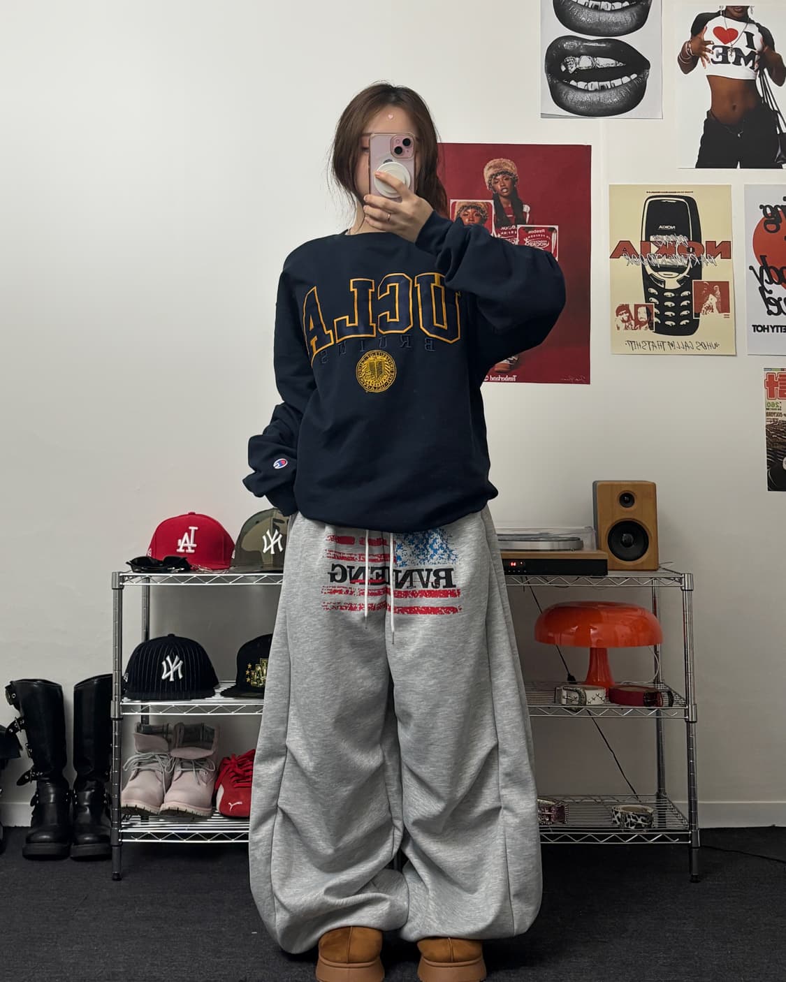 챔피온 00s UCLA 컬리지 로고 네이비 맨투맨 상품이미지4