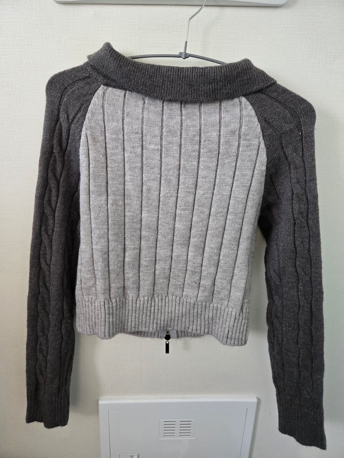 크롭 배색 그레이가디건(투웨이집업) 상품이미지2