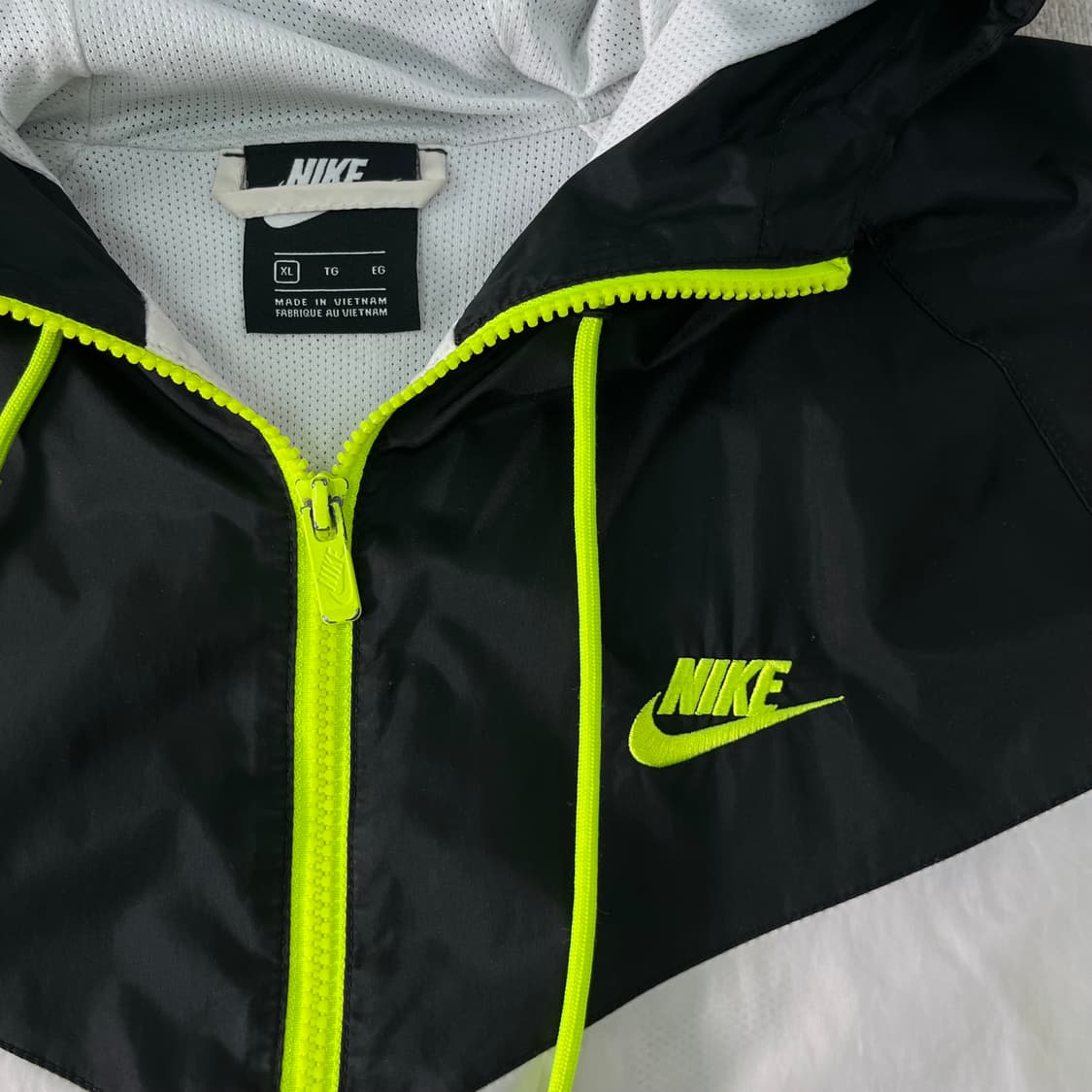 105 나이키 형광 윈드러너 바람막이 자켓  상품이미지2