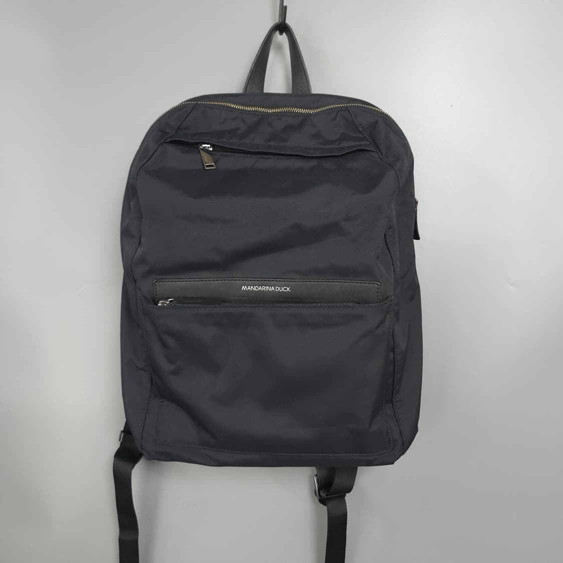 만다리나덕 Mandarina Duck 블랙 백팩 상품이미지1