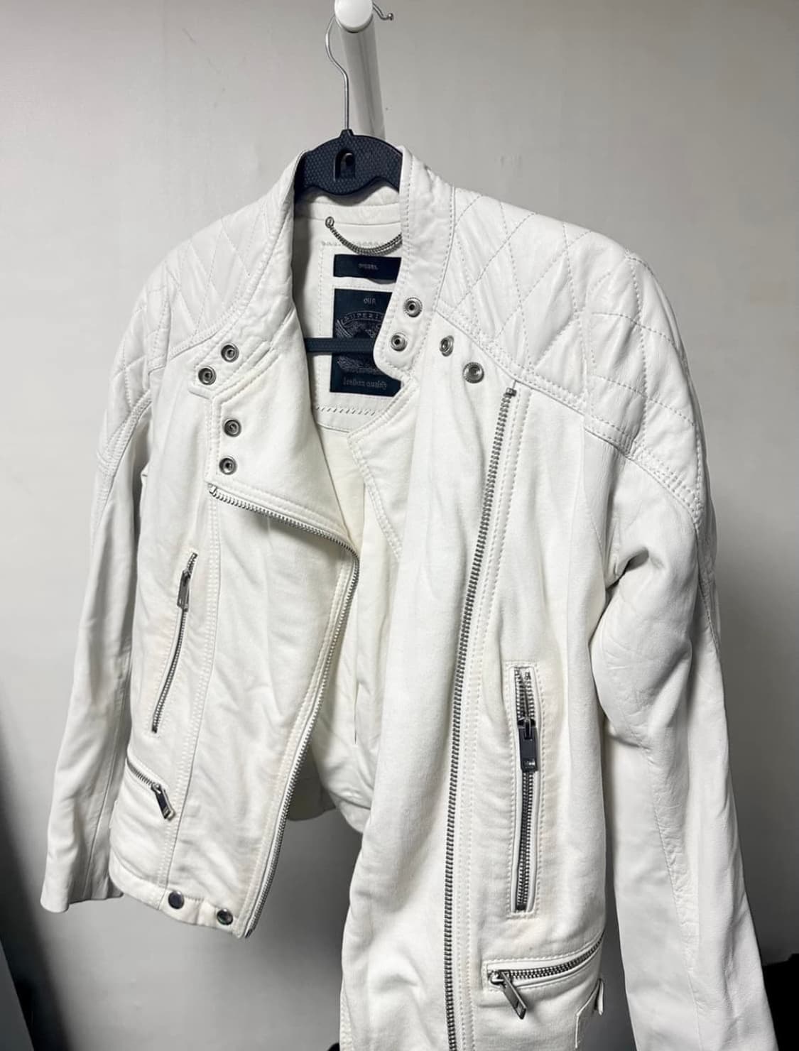 디젤 레더 퀄티드 레더 모토 자켓 화이트 상품이미지2