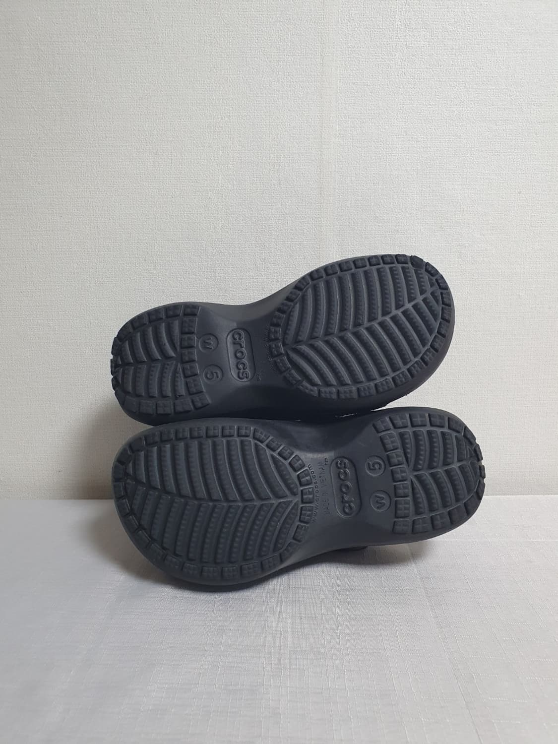 크록스 클래식 플랫폼 클로그 블랙 220mm 상품이미지8