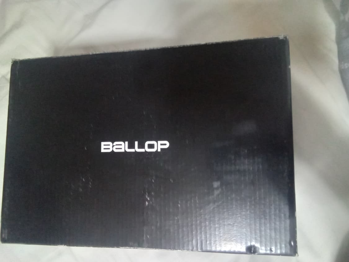 새제품,밸롭 티바트2.0 스튜디오 스나커즈 상품이미지3