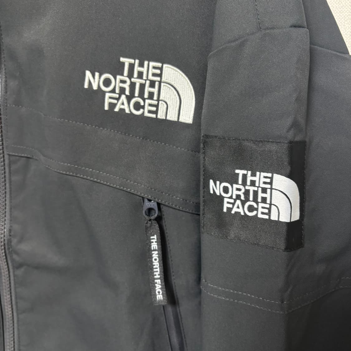노스페이스 헤리티지 에코 봄버 자켓 (차콜 L 100-105) 📍새상품 상품이미지4