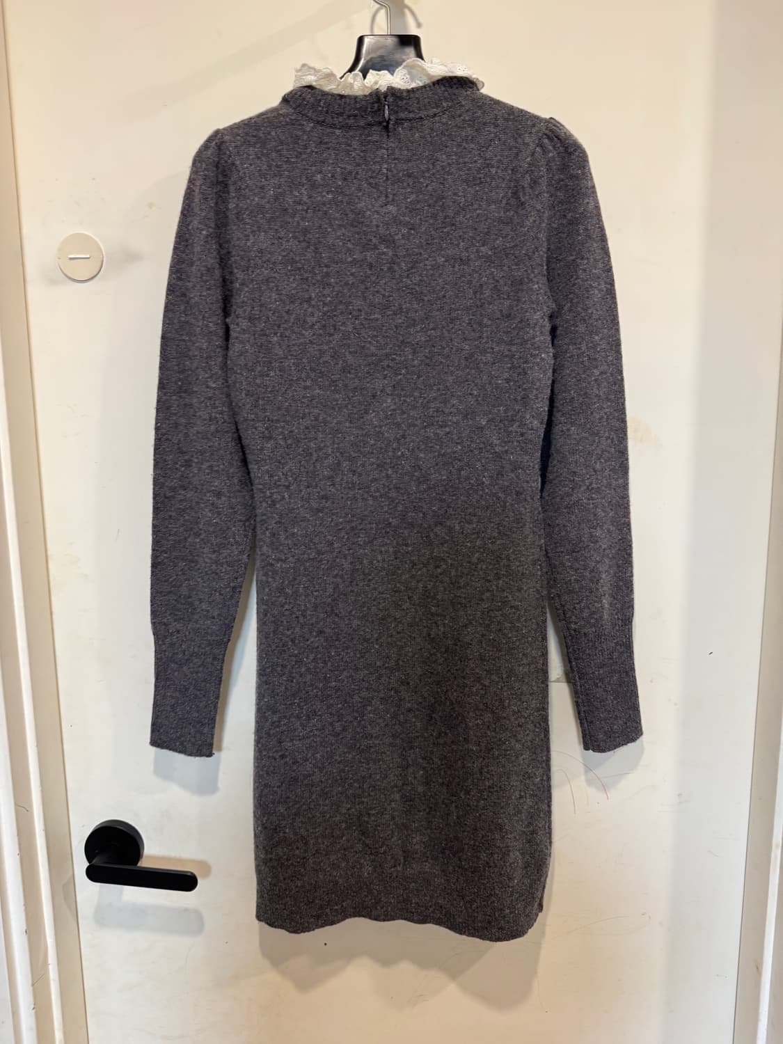 산드로 그레이 엘리어트 칼라 울 원피스 상품이미지3