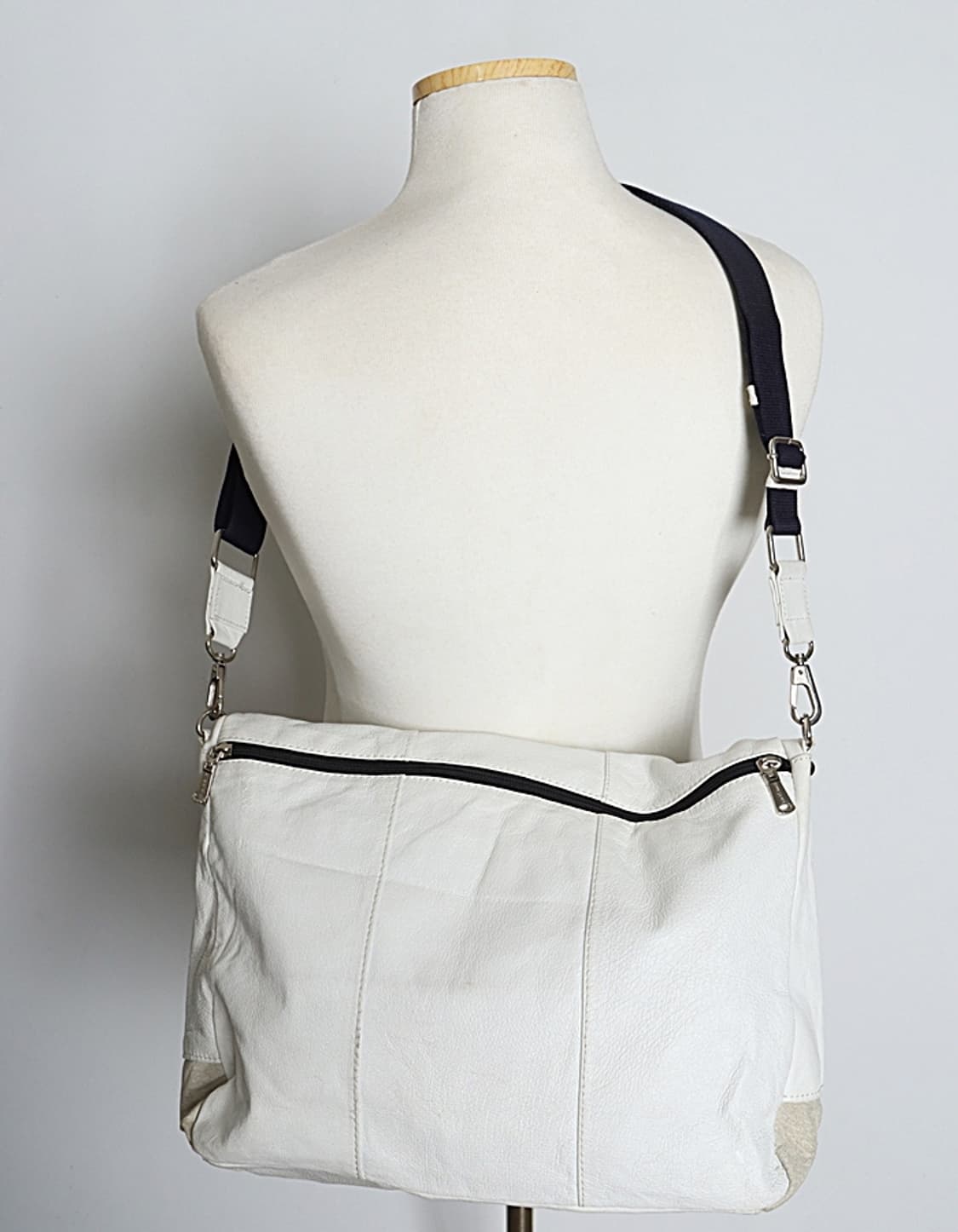 COMME CA MEN Leather Cross Bag 상품이미지8