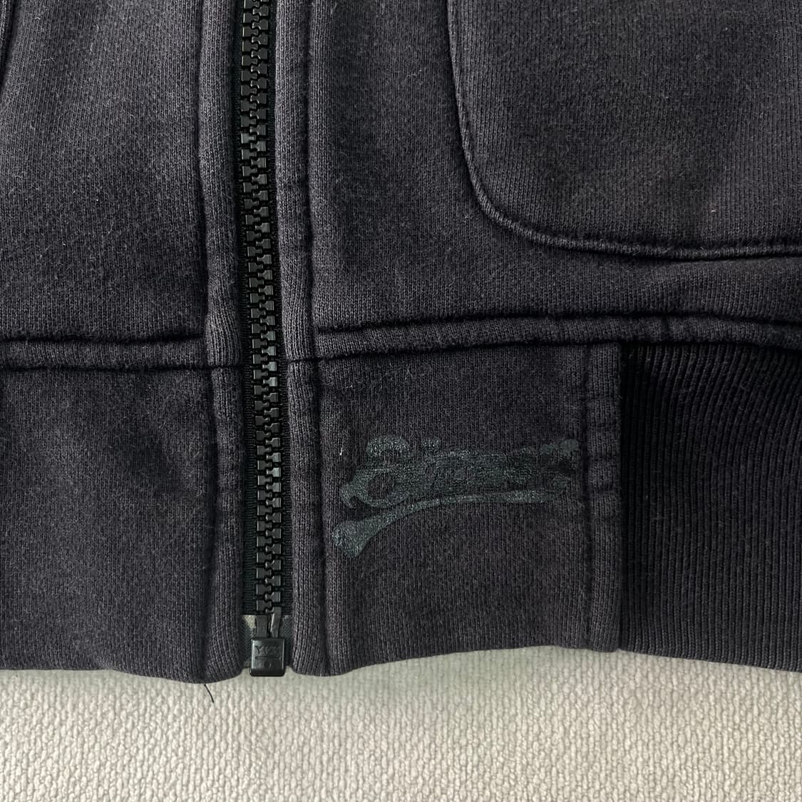 100 스투시 어센틱 올드스쿨 스펠로고 후드집업 상품이미지7