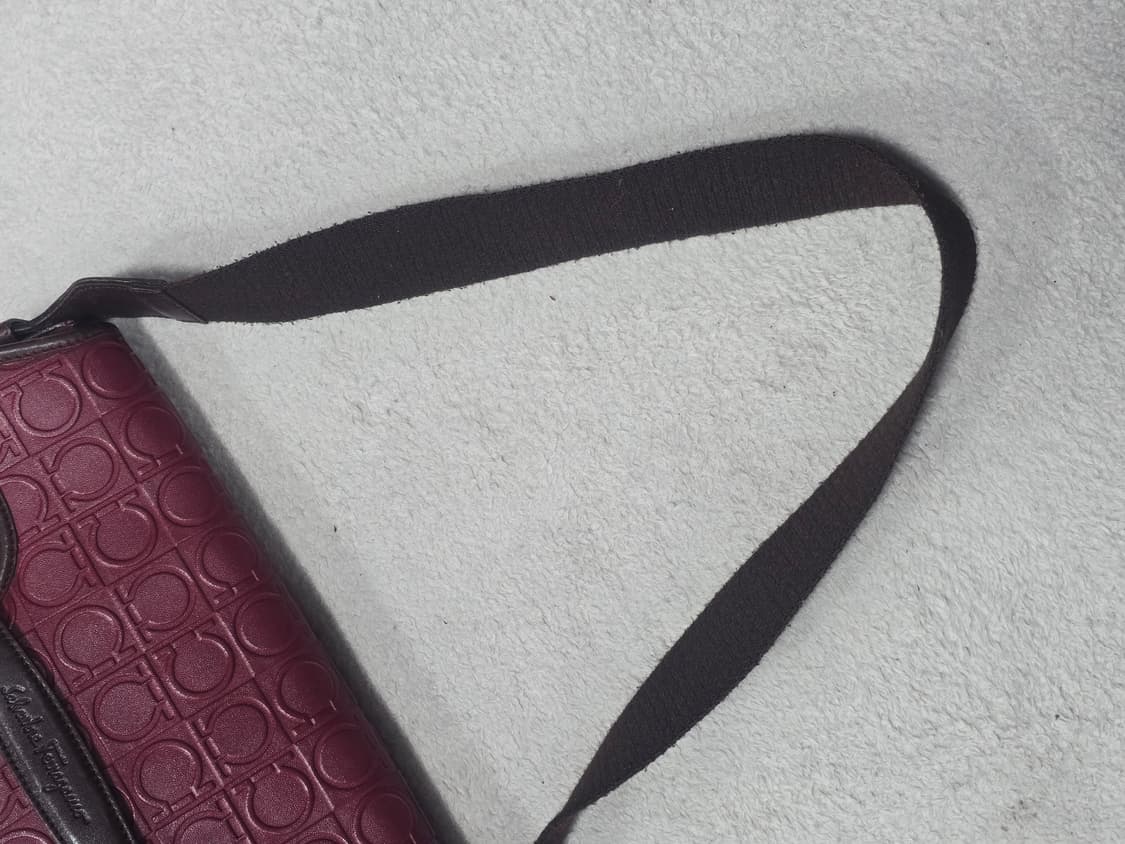 Ferragamo 페라가모 간치니 레더 숄더백 상품이미지7