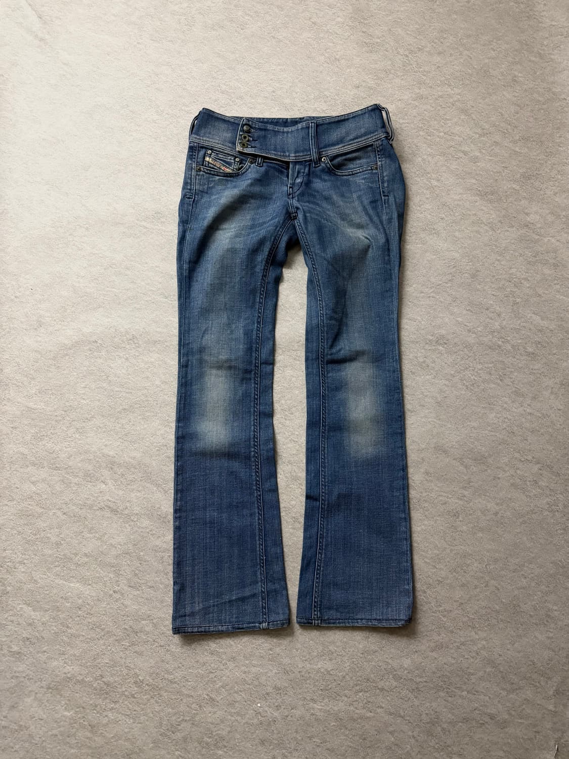 디젤 부츠컷 데님팬츠 상품이미지1