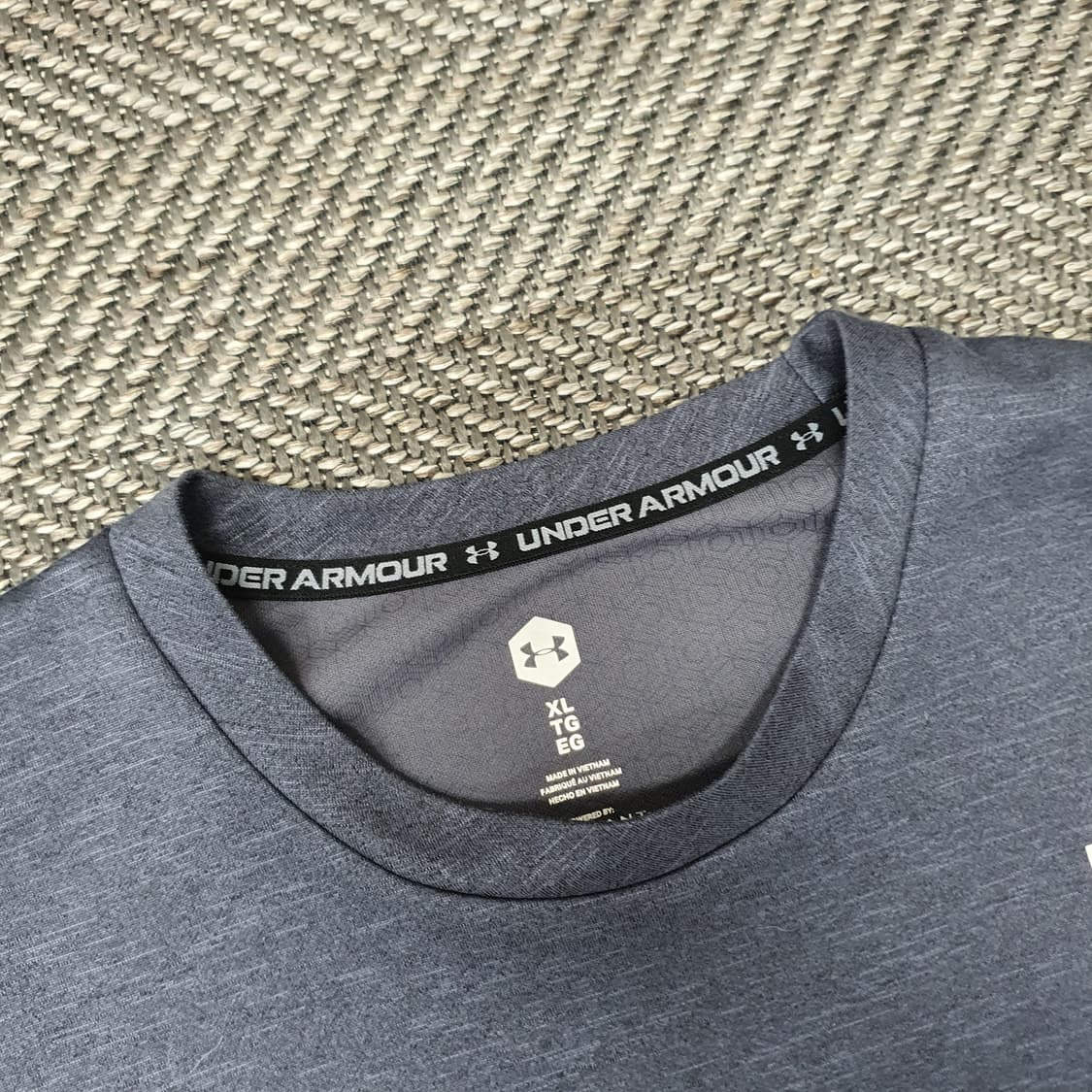 언더아머 얇은 긴팔티 남자115 상품이미지3