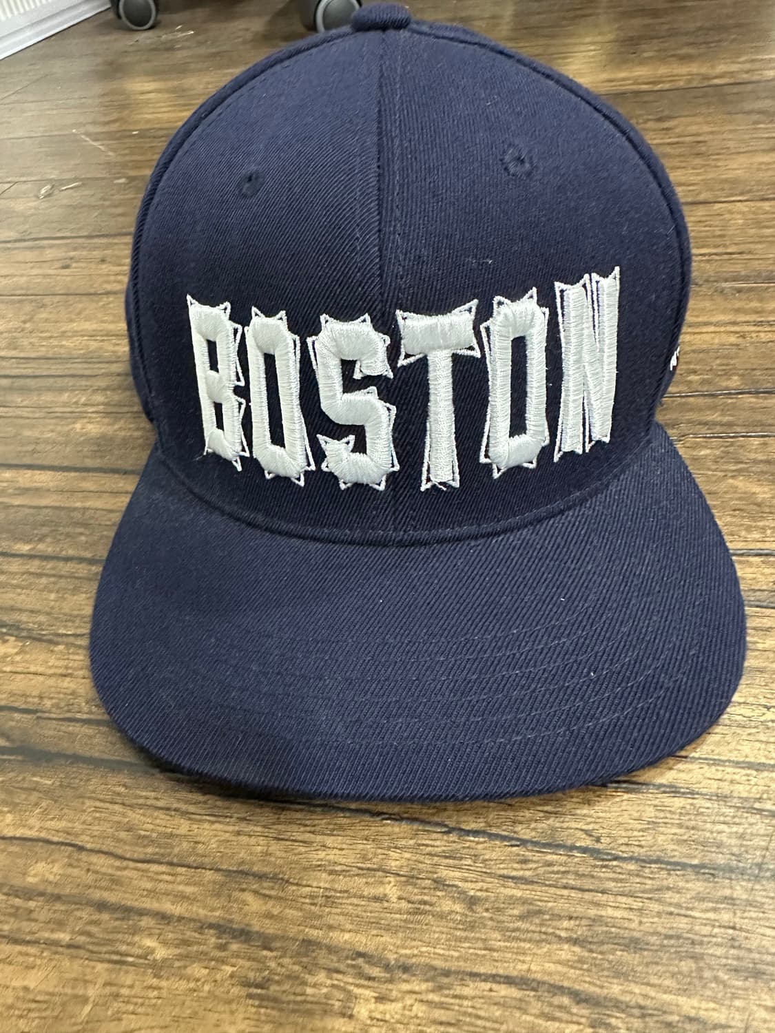 MLB 보스턴 네이비 스냅백  MLB 보스턴 자수 스트릿 볼캡 (단종) 상품이미지1