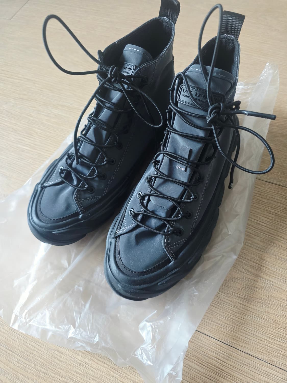 거의새것) 240mm 에이지 리플렉티브 탑 오로라 (AGE) 상품이미지3