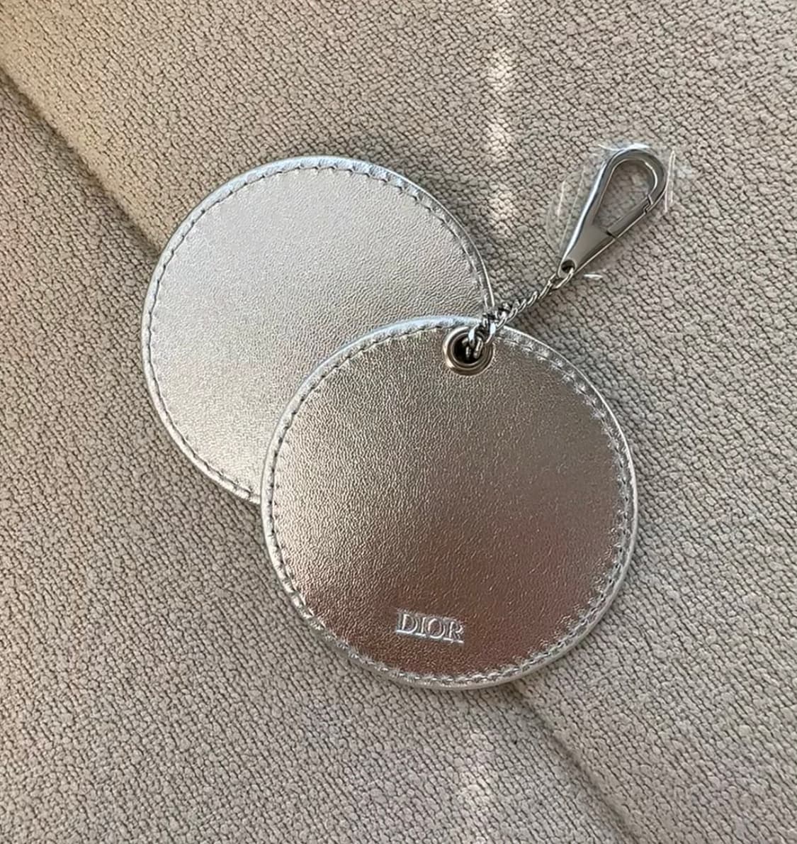 디올 뷰티 실버 미러 키링 원형 휴대용 손거울 상품이미지3