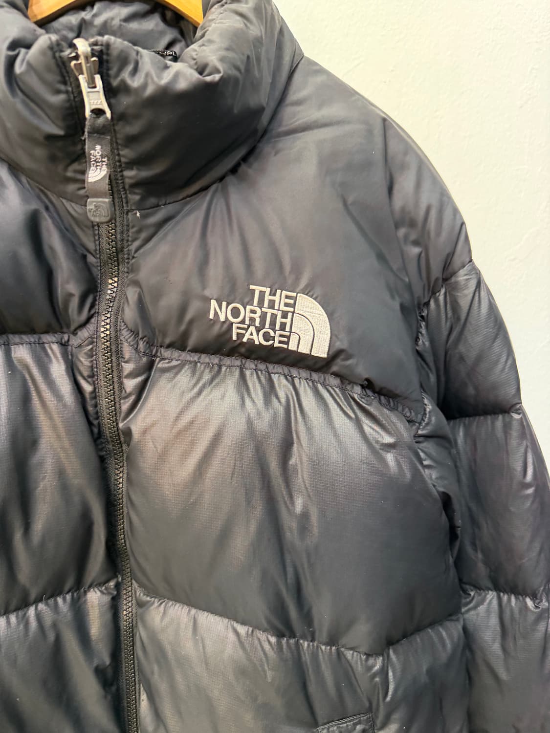 정품) 노스페이스 눕시 불랙 패딩 95 상품이미지4