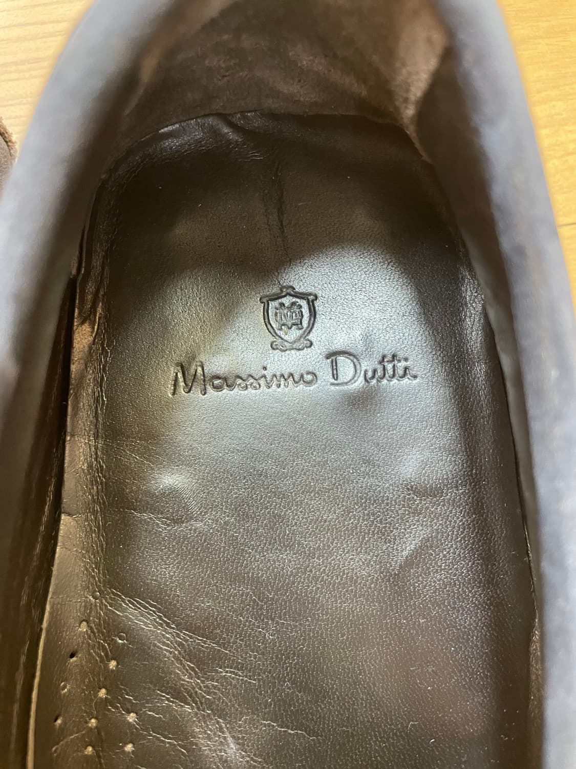 Massimo Dutti 남성 로퍼 판매합니다. 네이비 색상의 고급스러운 상품이미지2