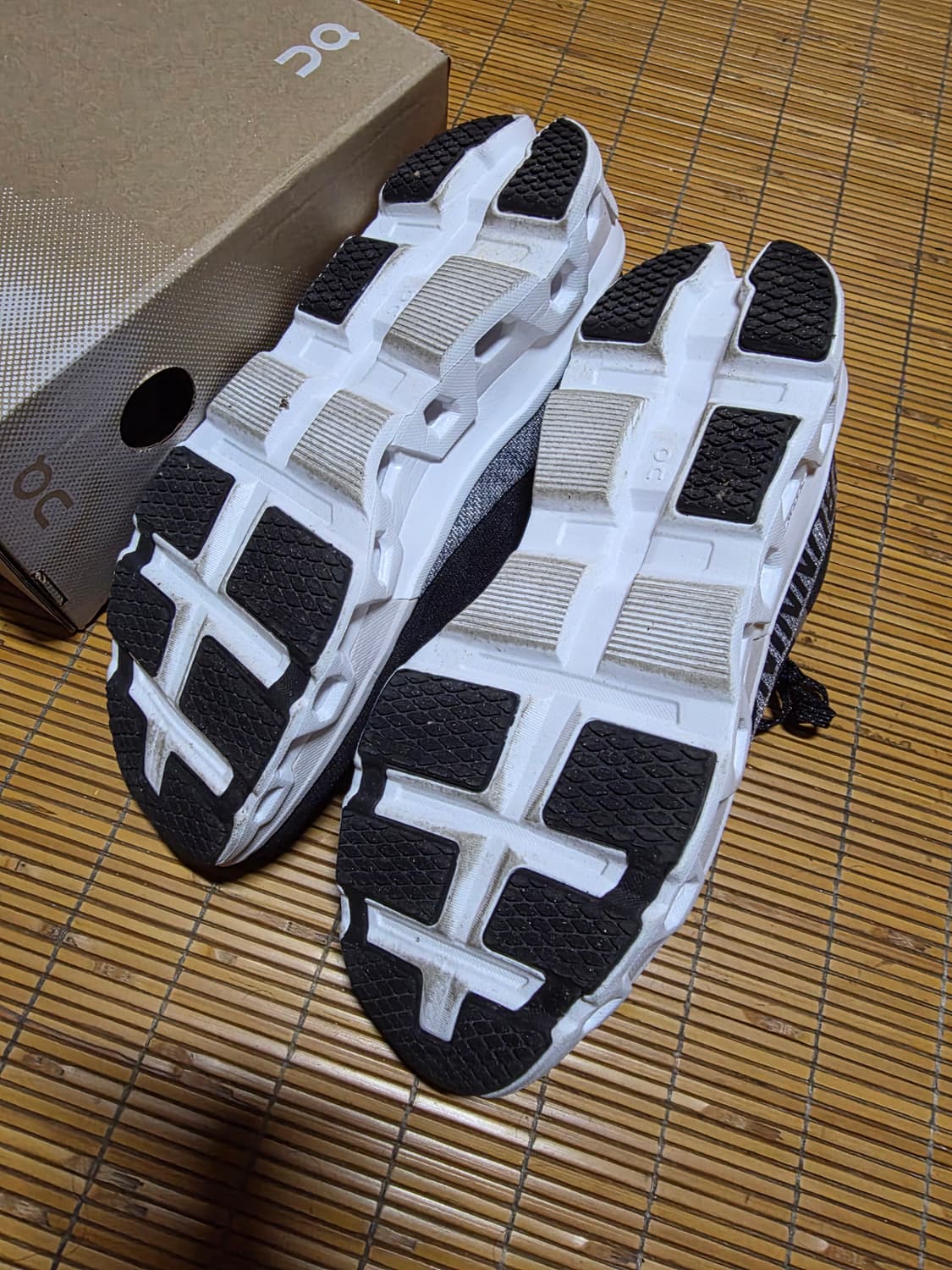 온러닝 클라우드몬스터2 블랙 260 상품이미지9