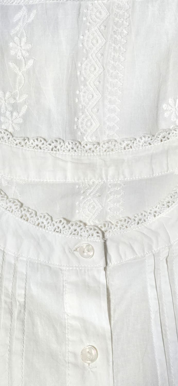 화이트 레이스 핀턱 블라우스 44 상품이미지3