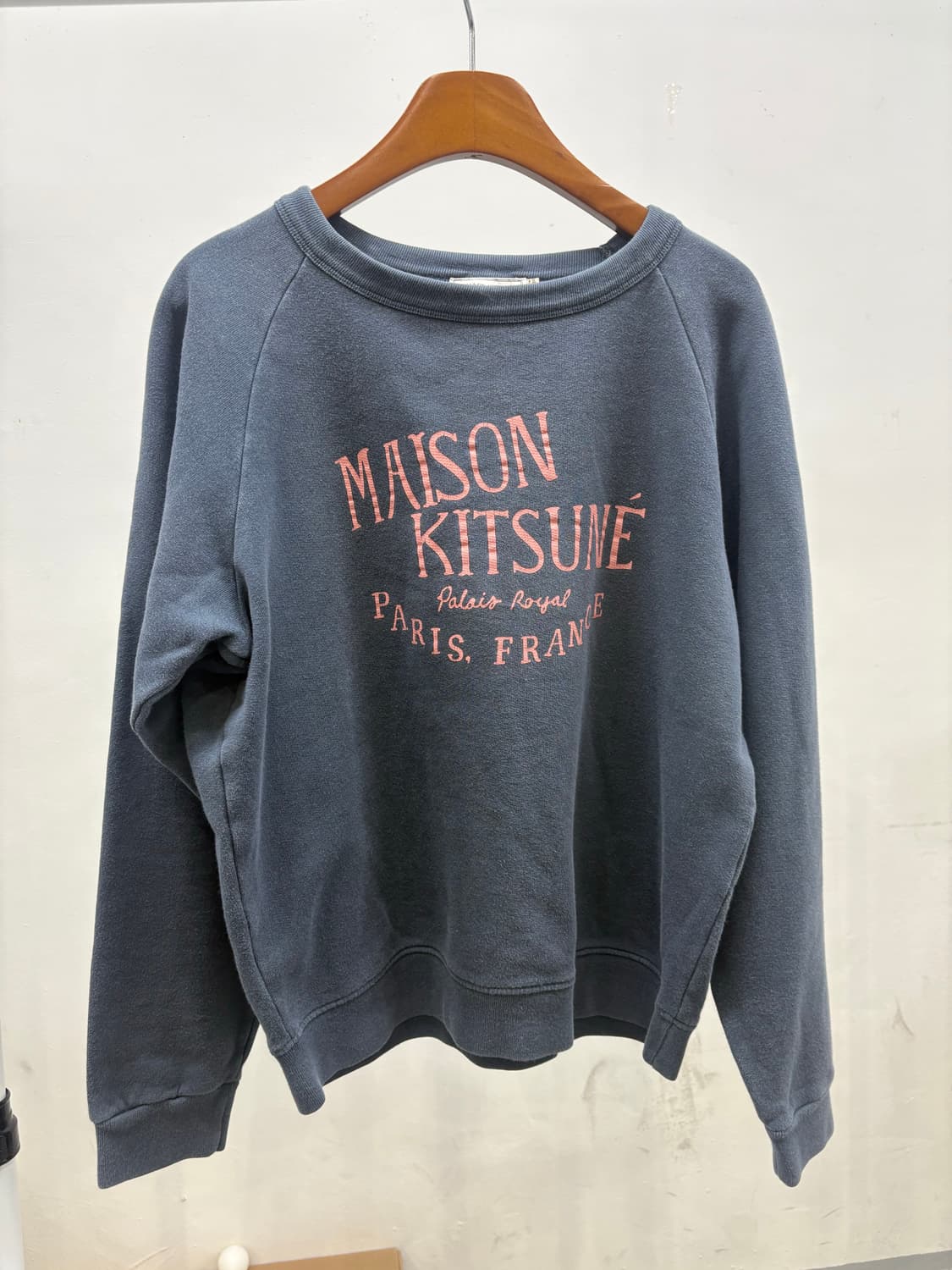 메종키츠네 크롭 기모 맨투맨 상품이미지1