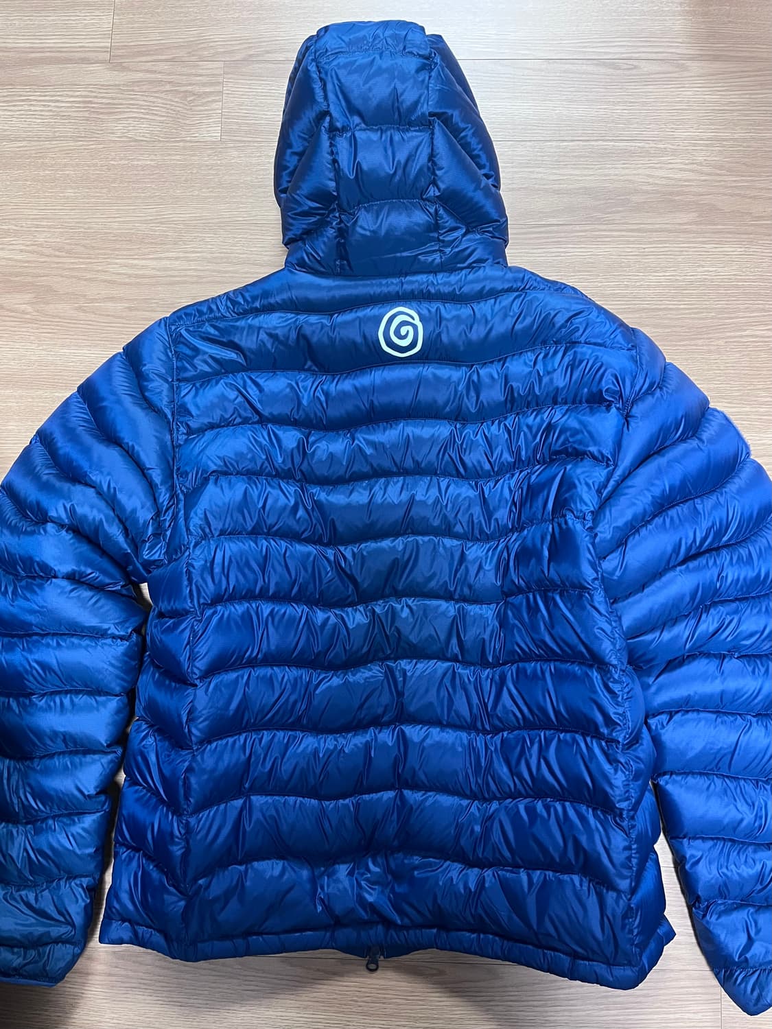 오스트리야 24fw 패딩 자켓 로얄블루 XL 상품이미지5