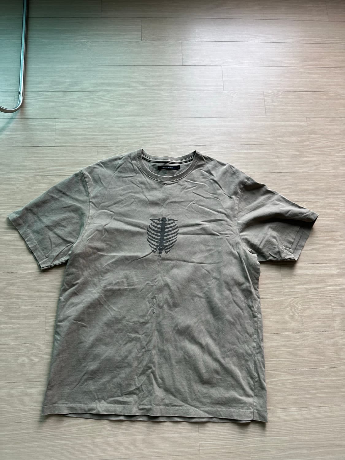 해칭룸 반팔 팝니다(3) 상품이미지1