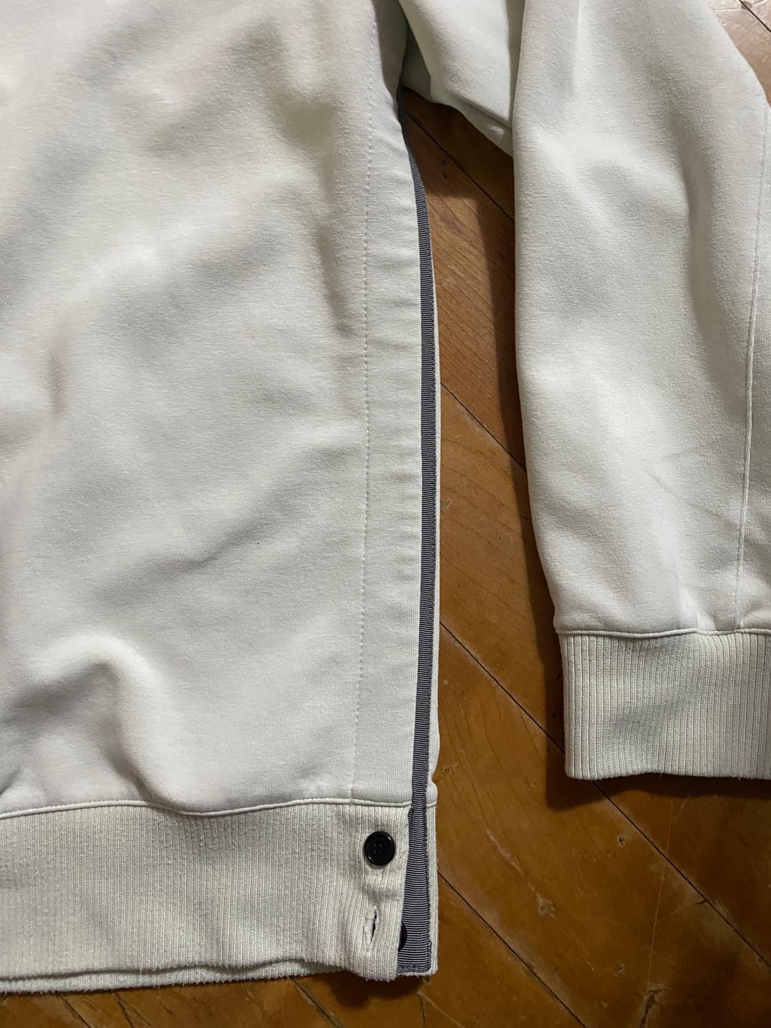 클럽모나코 맨투맨 L/G 아이보리 (105) 상품이미지2