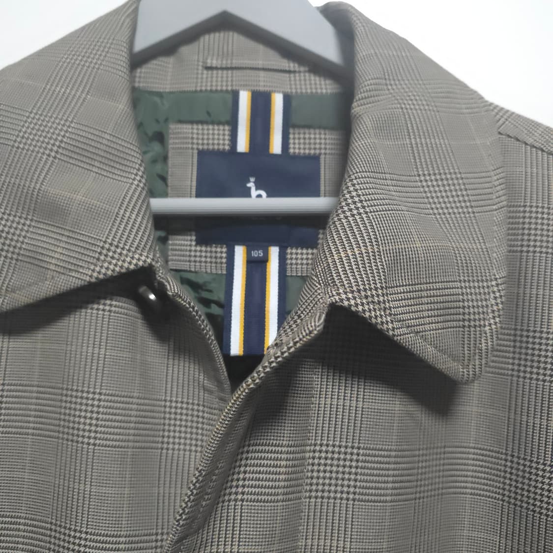 헤지스 남성 면 혼방 하프코트 체크 정장 코트105 (출시가35만원)
 상품이미지2