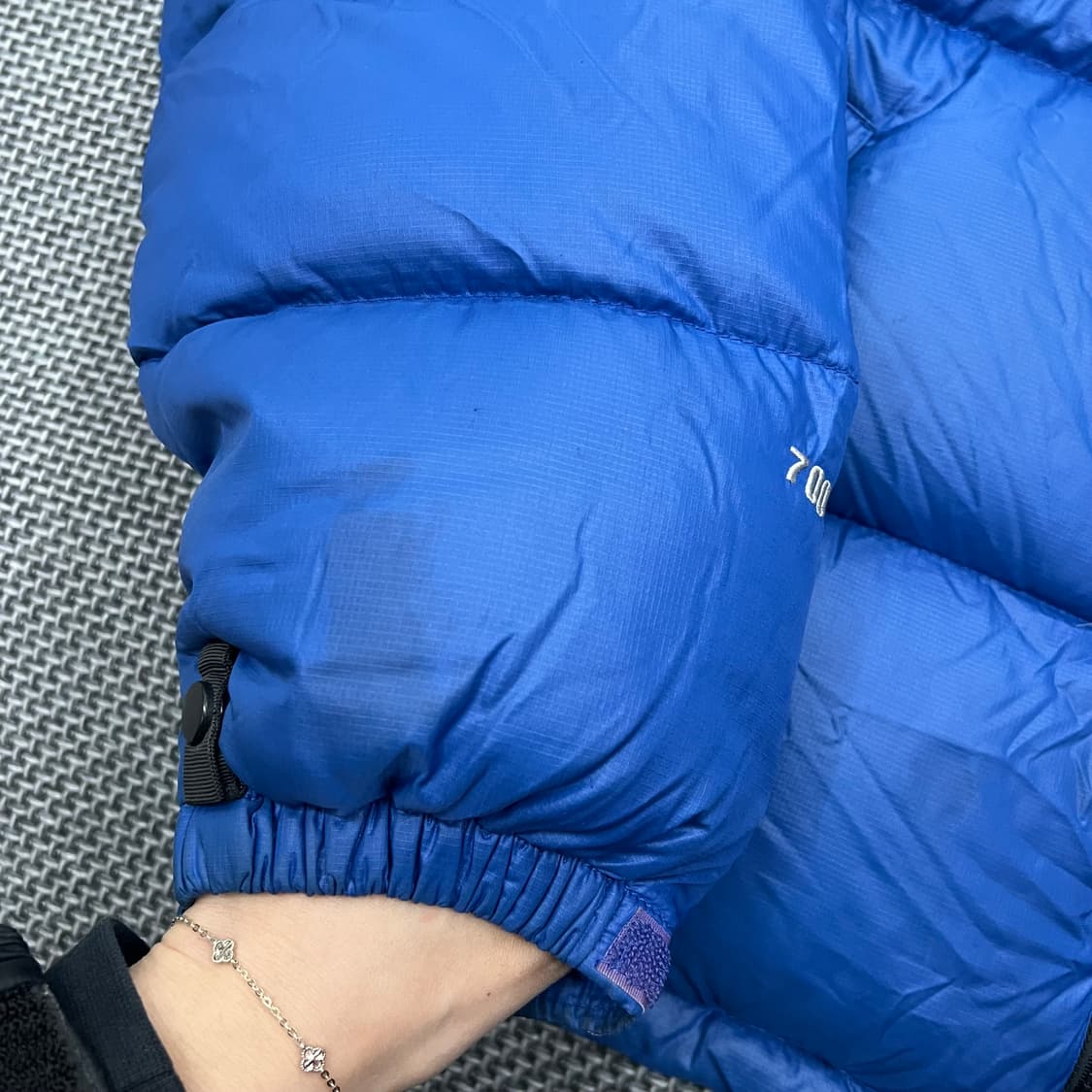 노스페이스 블루 눕시 700 패딩 상품이미지4