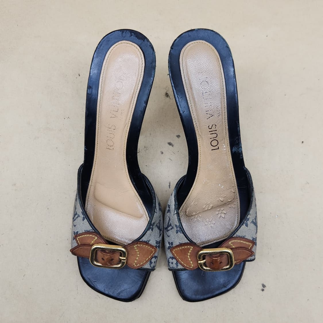 루이비통 모노그램 미니린 뮬 샌들 36.5 235 굽9 상품이미지2