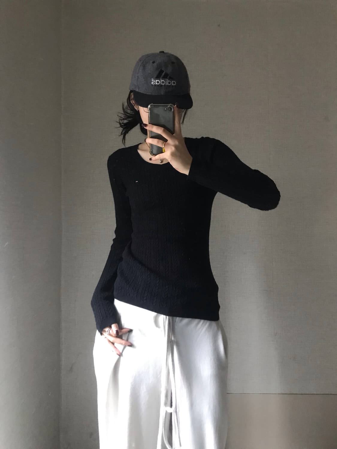 타미힐피거 블랙 딱붙핏 케이블 니트 상품이미지4