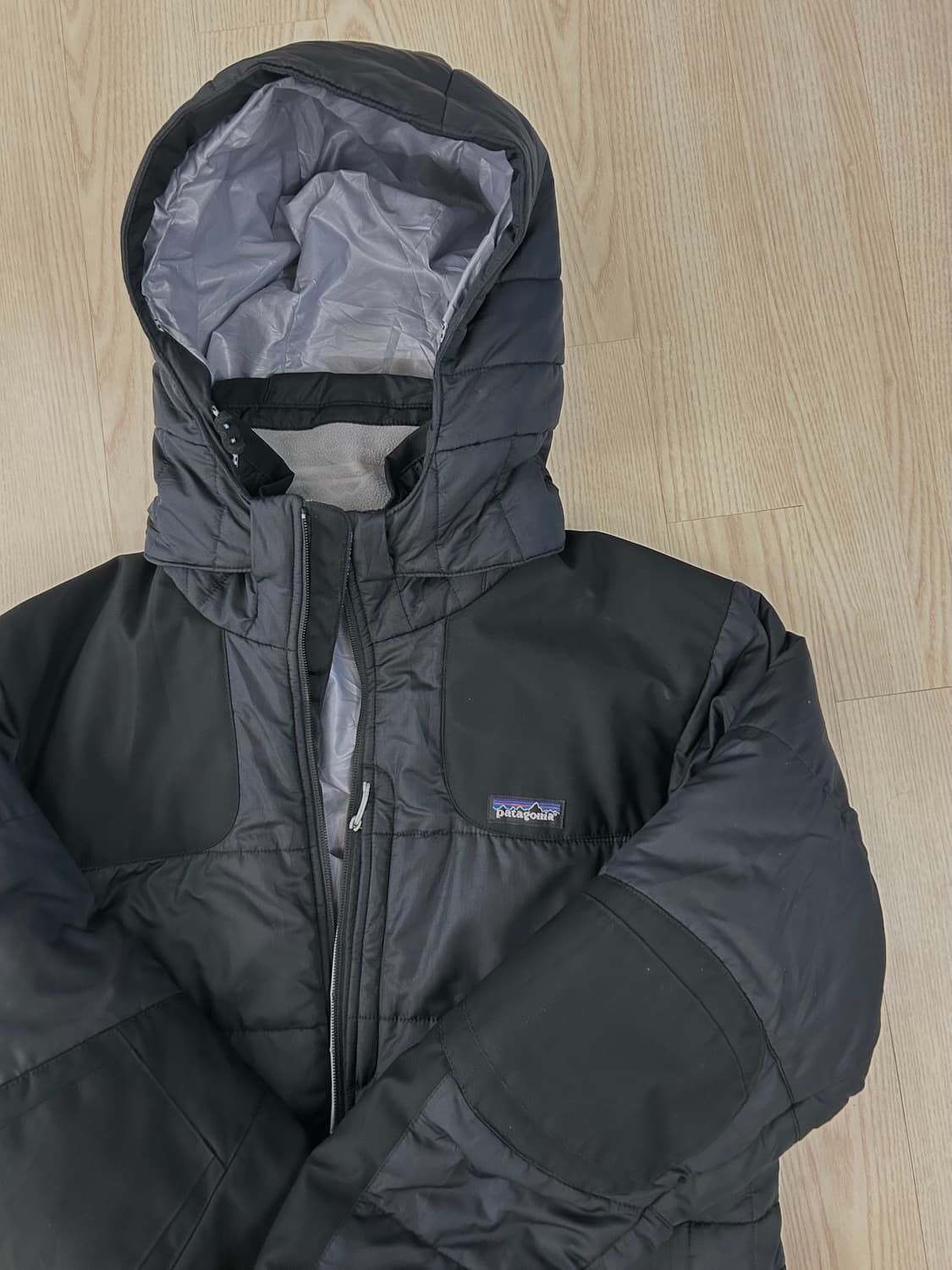 파타고니아 경량패딩 급처합니다. 상품이미지2