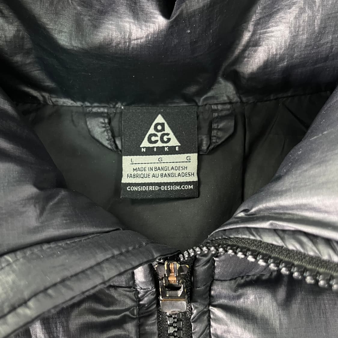 100 나이키 ACG 구스다운 유광 패딩 상품이미지3