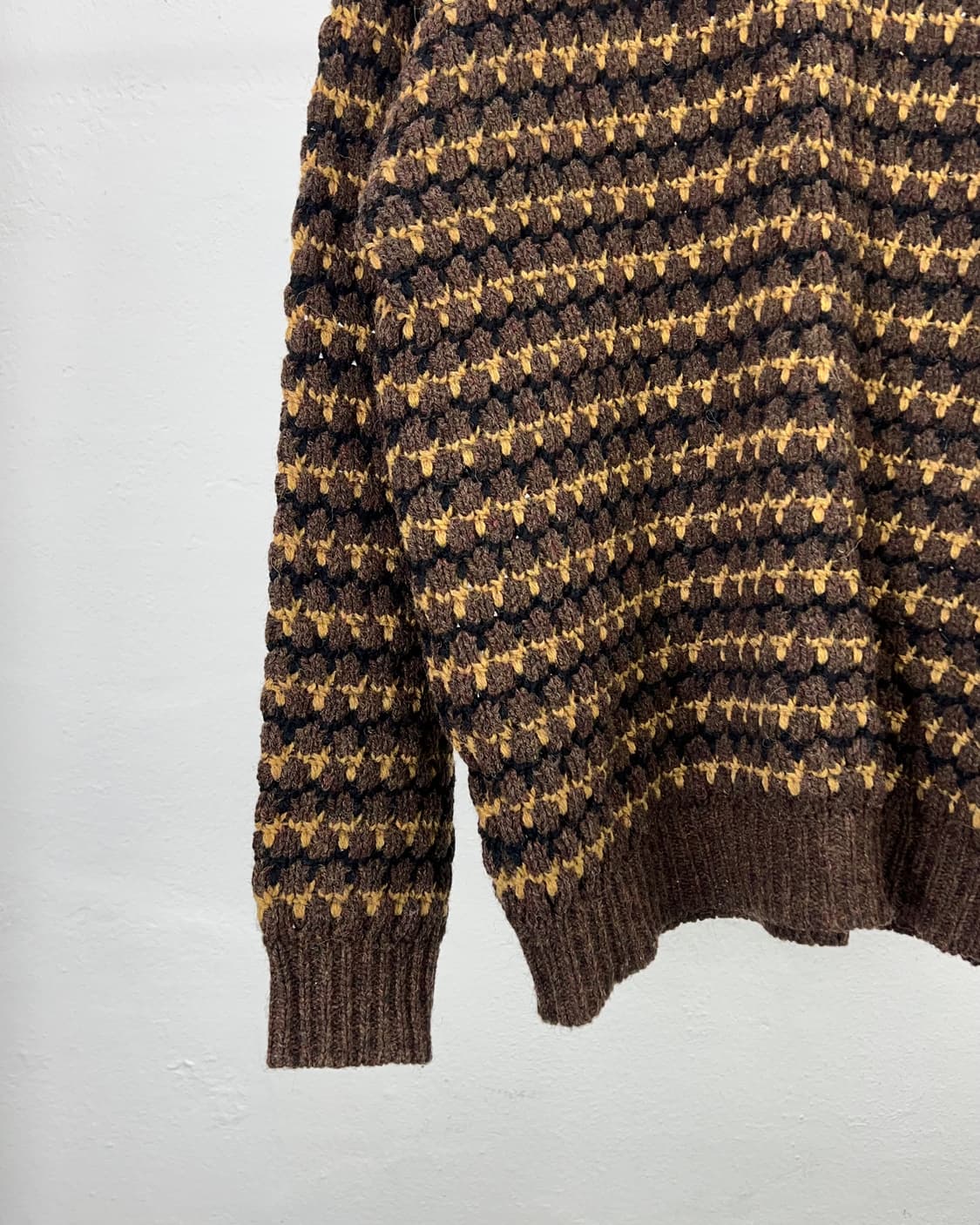 빔즈 스트라이프 팝콘 라운드 넥 울 니트 스웨터 상품이미지4